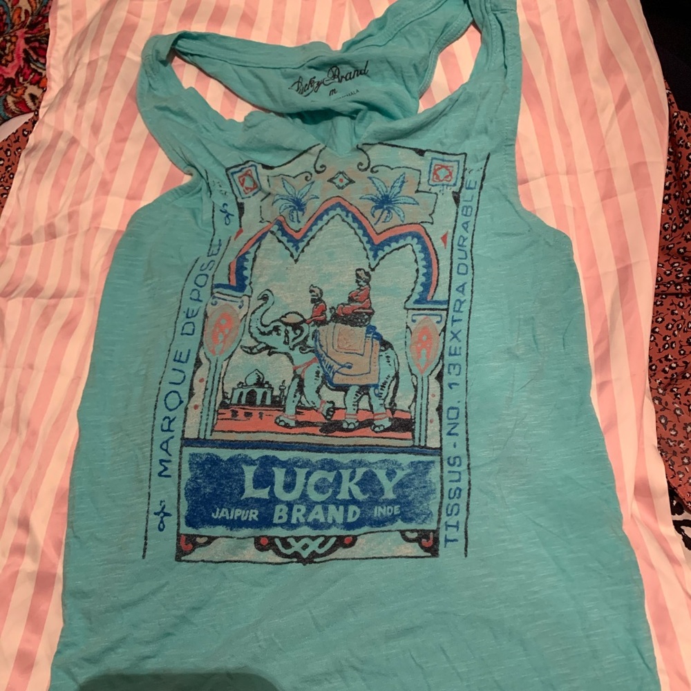 Lucky top